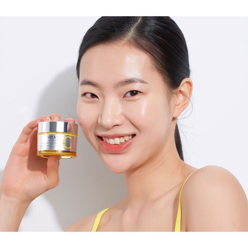 Vita C Plus Spot Correcting & Firming Cream